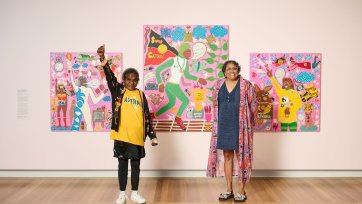 Cathy Freeman meeting Kaylene Whiskey